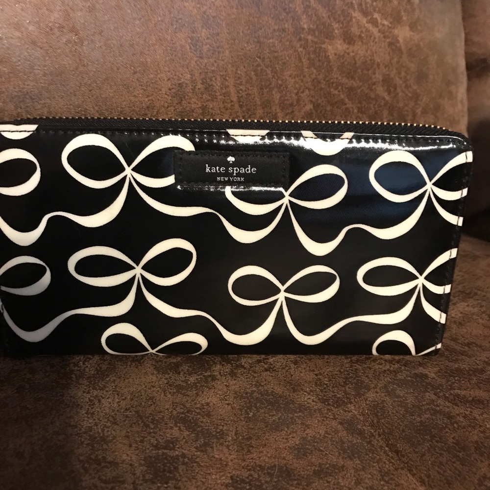 Kate spade wallet